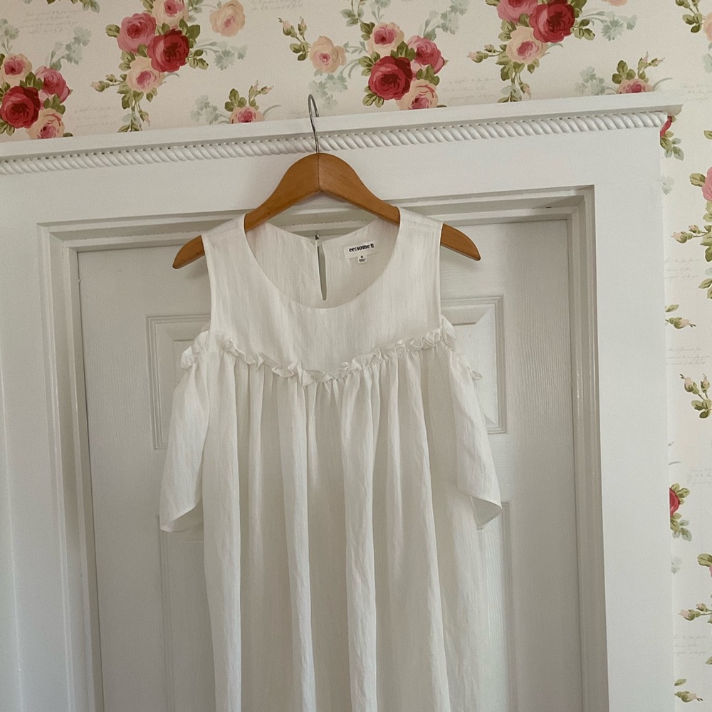 ee:somme Tunic Cold Shoulder Cream Size M NWT - Picture 3 of 11